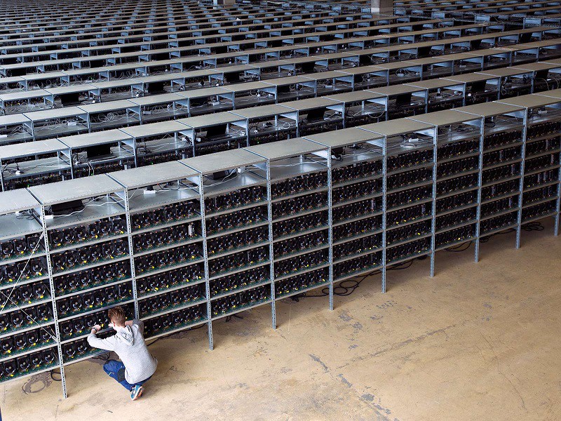 Mining Farm