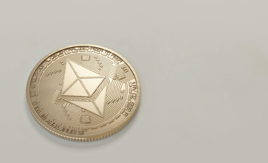 Yếu Tố Kinh Tế và Quy Định Ethereum